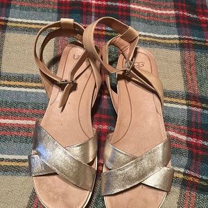 Ankel strapped platform sandals